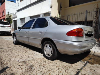 Ford Mondeo 2.0 Ghia At