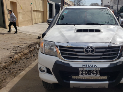 Toyota Hilux 3.0 Cd Srv Limited 171cv 4x4 5at