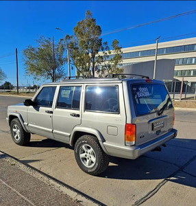 Jeep Cherokee 4.0 Classic At