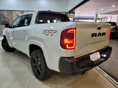 RAM 1500 5.7 Laramie Nigth Edition
