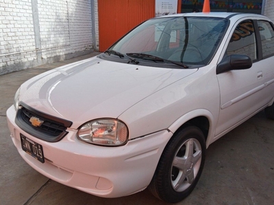 Chevrolet Corsa Usado Financiado en Mendoza