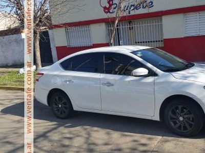 Nissan sentra impecable