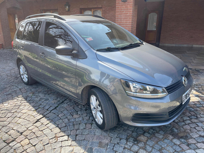 Volkswagen Suran 1.6 Comfortline 101cv