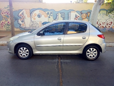 Hoy $7.5m Peugeot 207 Diesel Hdi 1.4 Full. Impecable