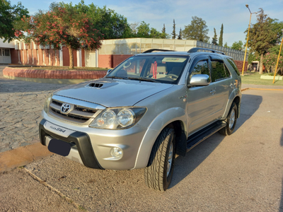 Toyota Hilux Sw4 Srv 4x4 7 Asientos 2008. Impecable.