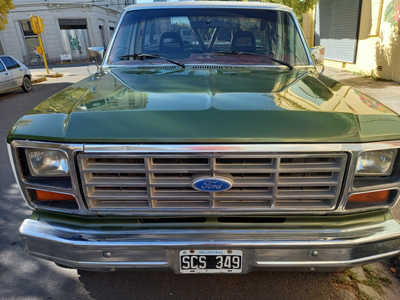 Ford F-100 F100 Deluxe