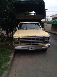 Ford F-100 3.9