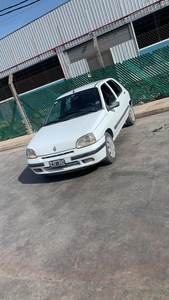 Renault Clio 1.6 Rn Aa