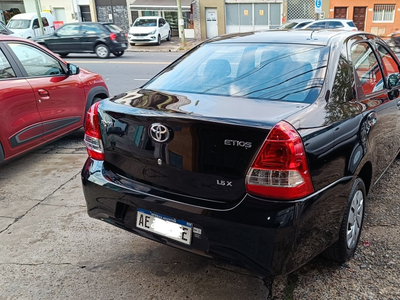 Toyota Etios 1.5 Sedan X