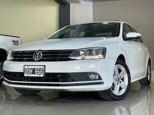 Volkswagen Vento Usado Financiado en San Juan