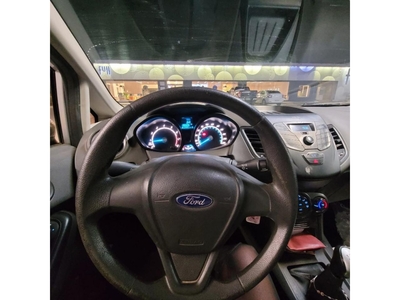 Ford Fiesta Kinetic S Modelo 2015 Con 134 Mil Km, Impecable - Incluye Gastos De Transferencia