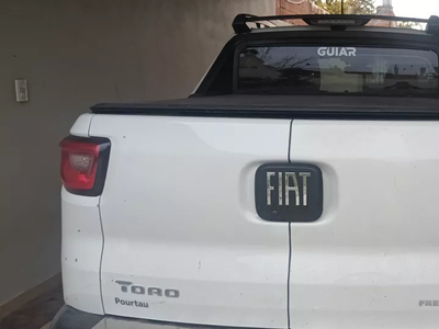 Fiat Toro 1.8 Freedom