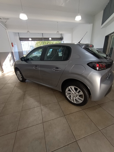 Peugeot 208 Active pack AT