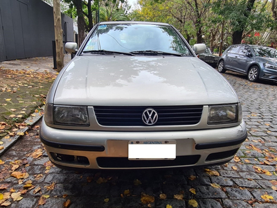 Volkswagen Polo Classic 1.6 Mi Aa