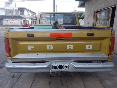 Ford F-100 3.6 Std