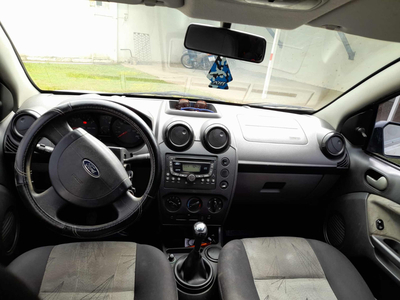 Ford Fiesta 1.6 Max Ambiente Plus