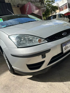 Ford Focus 1.8 I Ambiente Mp3