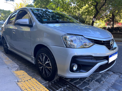 Toyota Etios 1.5 Platinum At