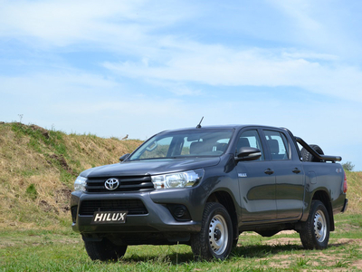 Toyota Hilux 4x4 D/c Dx 2.4 Tdi 6 M/t 2024