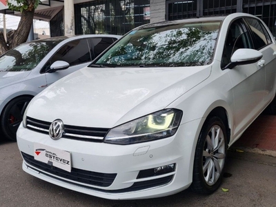 Volkswagen Golf Usado Financiado en Mendoza