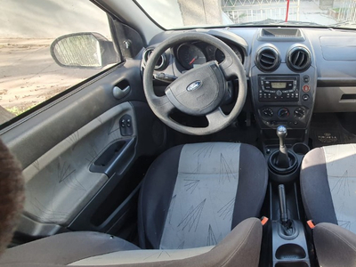 Ford Fiesta 1.6 Ambiente Plus