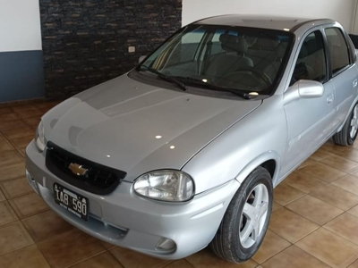Chevrolet Corsa Usado Financiado en Mendoza