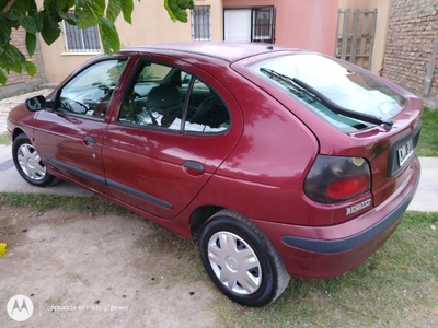 Renault Megane 1.6 Año 1998