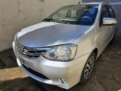Toyota Etios 1.5 Platinum 4 p