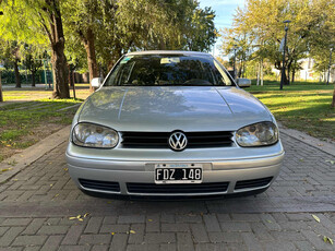 Volkswagen Golf 1.6 Format