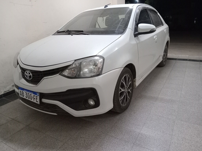 Toyota Etios 1.5 Platinum 4 p Automática