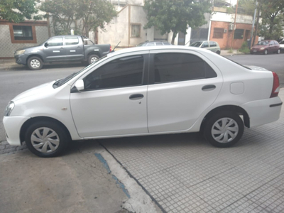 Toyota Etios 1.5 Sedan X