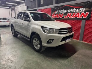 Toyota Hilux 2.8 Cd Srv 177cv 4x4 At 2016 Impecable
