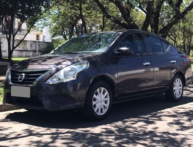 Nissan Versa Usado Financiado en Córdoba