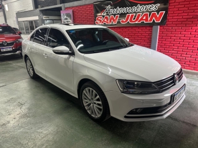 Volkswagen Vento 1.4 Highline 150cv At 2018 68000km Impecable.