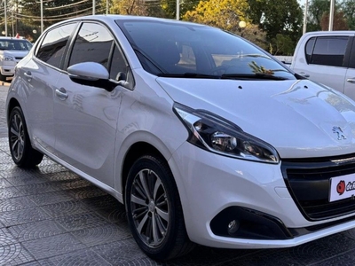 Peugeot 208 Usado Financiado en Mendoza