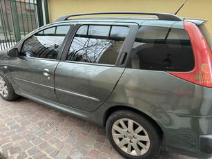 Peugeot 207 1.6 Xt