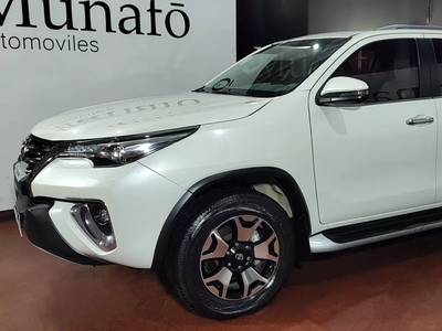 Toyota Hilux Sw4 Tdi Diamond At L16 2018
