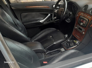 Ford Mondeo 1.8 Ghia Tdci M6
