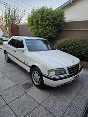 Mercedes-Benz Clase C 2.5 C250