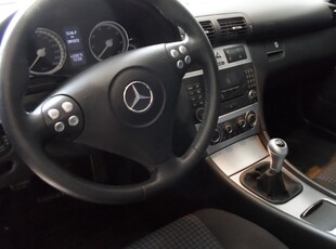 Mercedes-Benz Clase C 2.0 C200 Kompressor Sport Edition