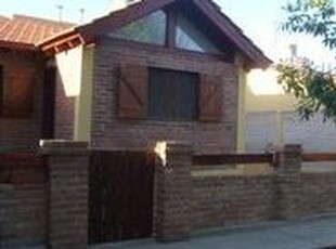 Casa en Venta en Mina Clavero - Dueño directo - San Luis S/n - 2 dorm - 4 amb - 100 m2 - 300 m2 tot.