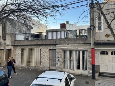Casa en venta en Remedios Escalada de San Martín