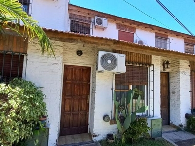 Casa en venta en Villa Luzuriaga