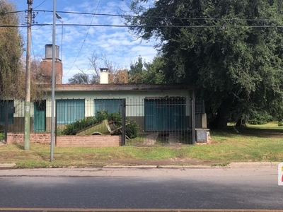 Casa en venta Avenida Enrique Bodereau 1444, Villa Allende, Colón, X5105, Córdoba, Arg
