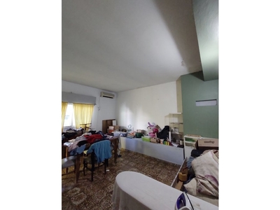 VENDO | Casa de 3 dormitorios con local comercial