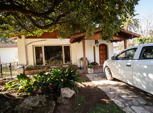 Venta Casa, Barrio El Tato, San Miguel , 1800 M2 , Piscina
