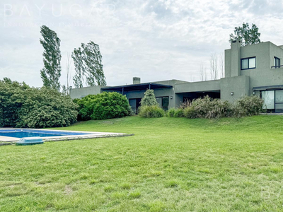 Alquiler Temporal - Casa En La Ranita Club De Campo - Bayugar Negocios Inmobiliarios