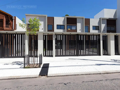 Casa Venta 4 ambientes a estrenar, 2 cocheras, 102m2, Witcomb 2200, Villa Ballester, Zona Norte | Inmuebles Clarín