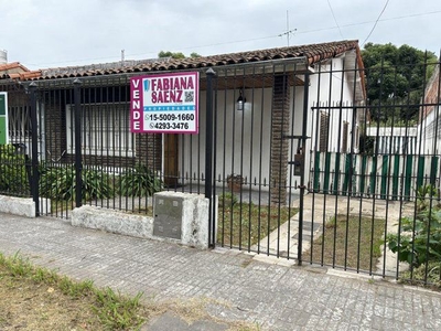 Casa en venta en Luis Guillón