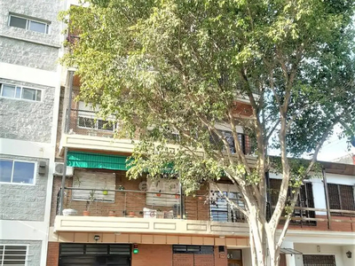 Venta Departamento 10 años 2 dormitorios, 115m2, con balcón, Burela 3100, Villa Urquiza